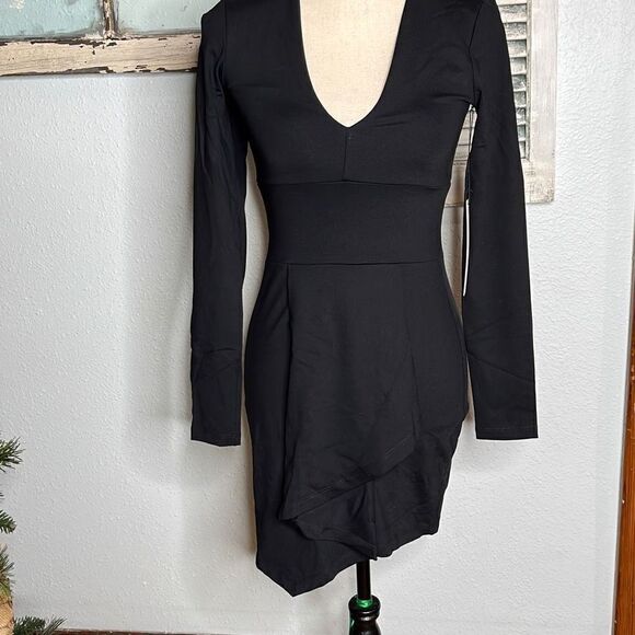 NWT Susana Monaco Witchy Asymmetrical Hemline Long Sleeves Women's Black Dress S - Picture 1 of 11